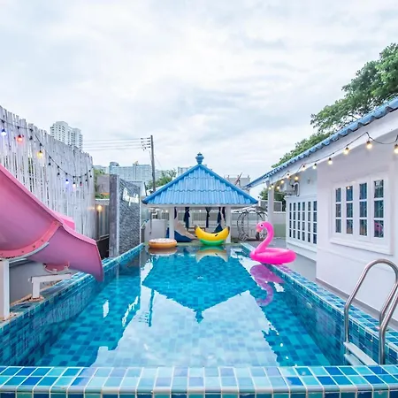 Blue Pool Villa Jomtien / 350M To Beach / Big Pool With Slider Exterior photo