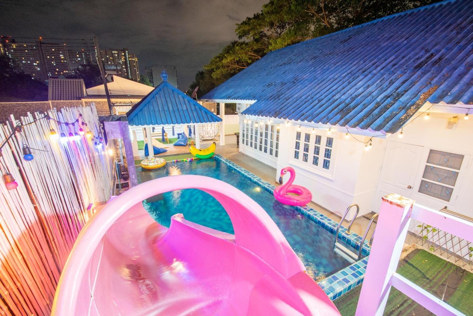Blue Pool / 350m To / Big Pool With Slider Villa