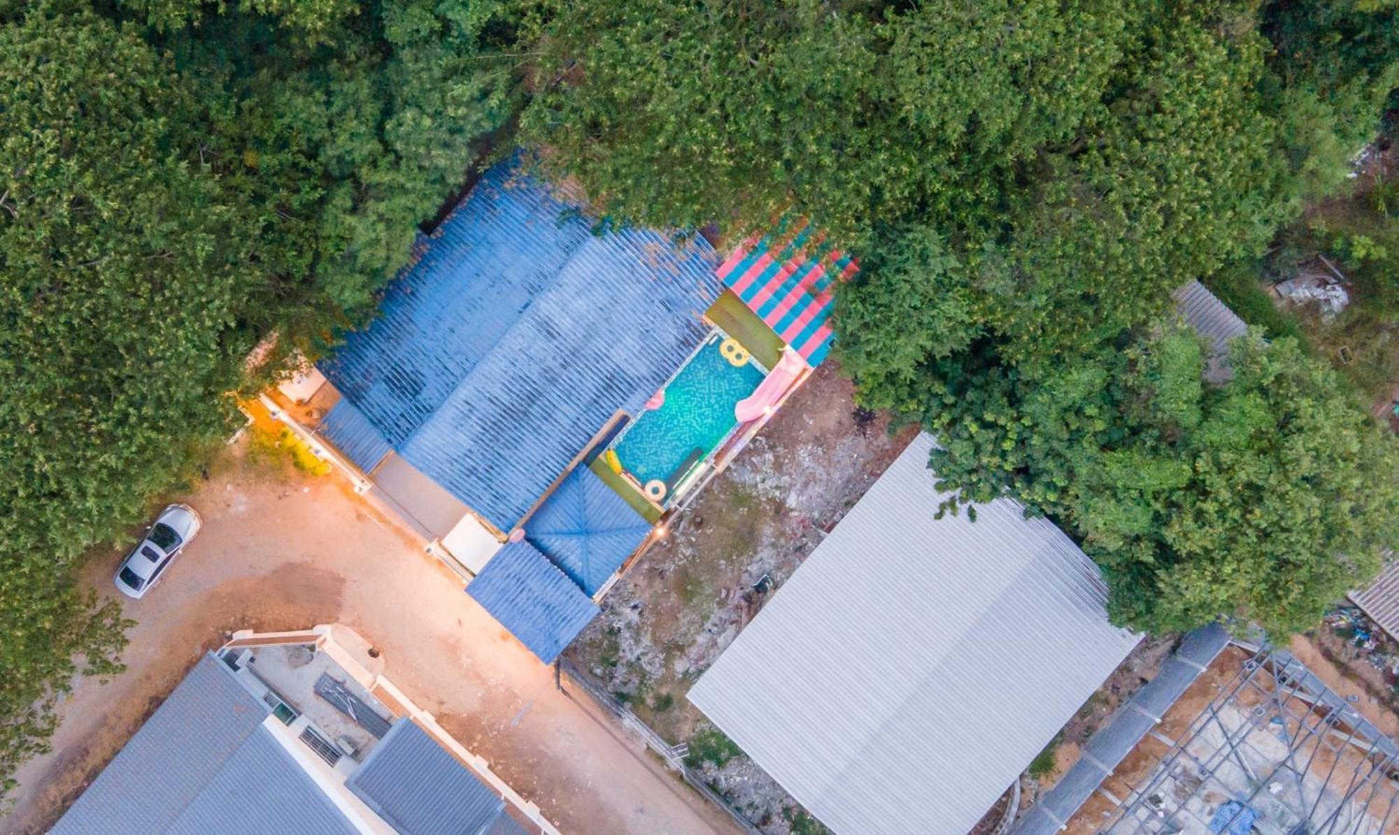 Blue Pool / 350m To / Big Pool With Slider